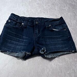 #4548. Britt "Delia's Junior Denim Cut-Off Shorts. Size 1